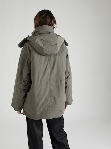 Parka invernale 'Attila' di WEEKDAY in verde