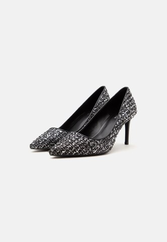 MICHAEL Michael Kors - Sapatos de salto 'ALINA FLEX' em preto
