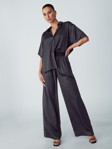 Willa Wide Leg Hose in Grau: Vorderseite