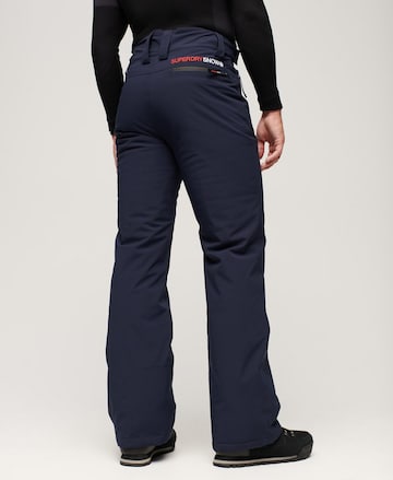Regular Pantalon outdoor Superdry en bleu