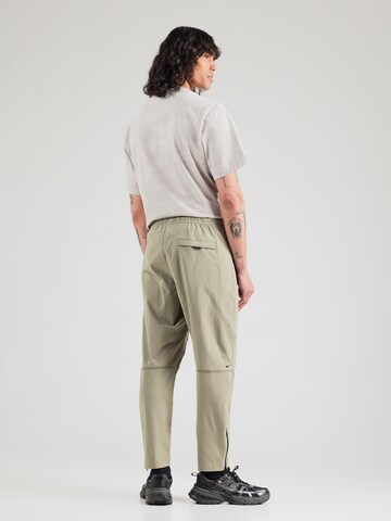 Nike Sportswear Tapered Trousers in Green