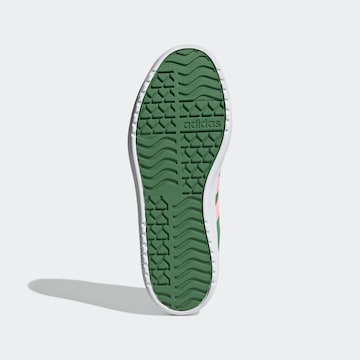 ADIDAS SPORTSWEAR Σνίκερ χαμηλό 'VL Court Bold﻿' σε πράσινο