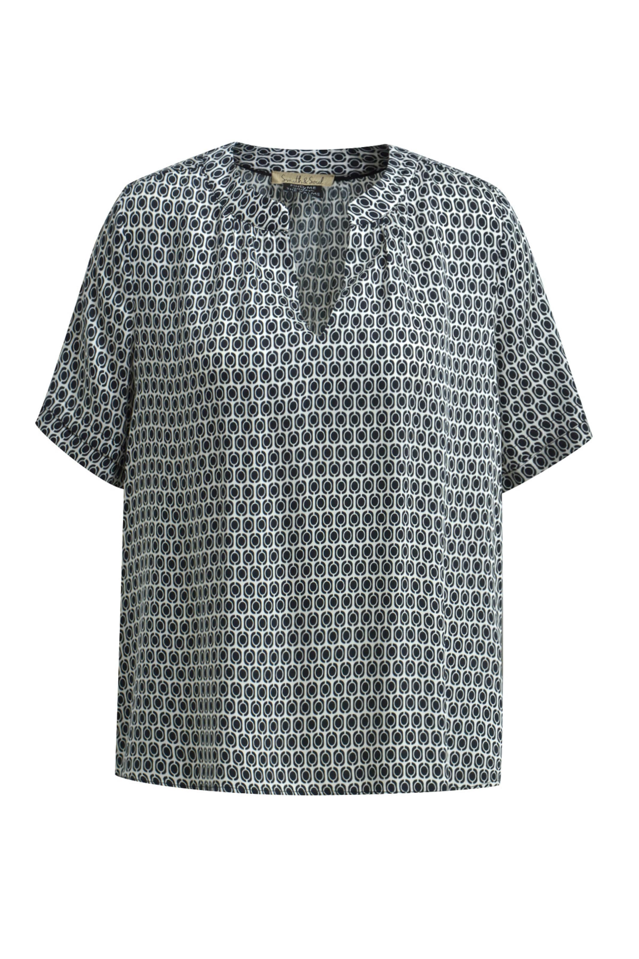 Smith&Soul Blouse in Black: front