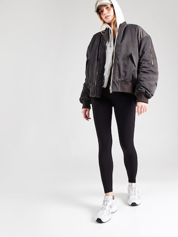 WEEKDAY Skinny Leggings 'Chani' - fekete