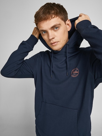 JACK & JONES Collegepaita 'Shark' värissä sininen