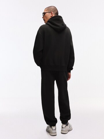 BershkaJogging komplet - crna boja