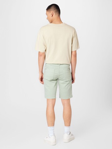 BLEND Regular Shorts in Grün