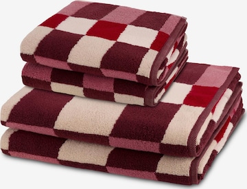 ROSS Towel 'Three Stars' in Red: front