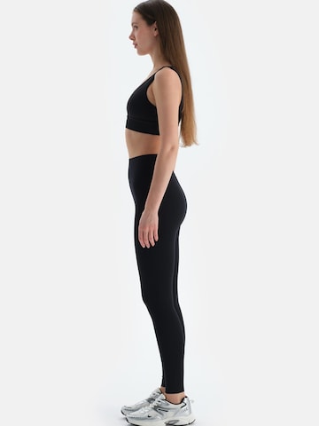 Dagi Skinny Leggings in Schwarz