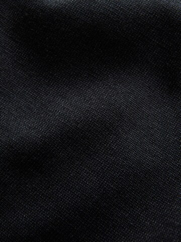 FALKE Shirt 'Essential Cotton'‌‌‌ in Schwarz