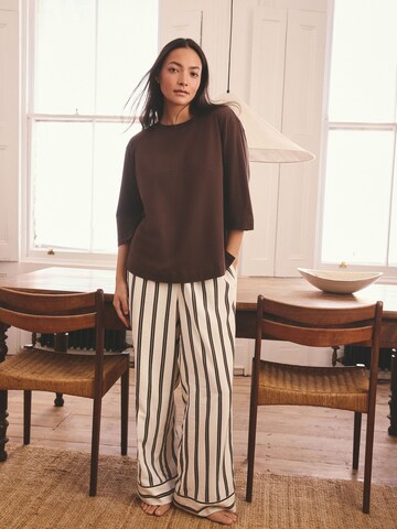 Next Pyjama in Braun: Vorderseite