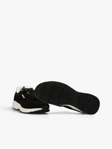 Scalpers Sneakers ' ' in Black