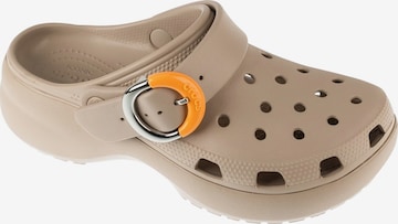 Crocs Clogs 'Classic Platform Dipped Buckle Clog' in Beige: front