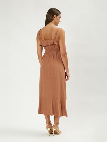 Robe d’été Influencer en beige