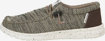 Chaussure basse Jacks & Jones en marron : devant