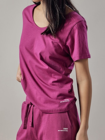 Maglietta 'T-Shirt Scollo Profondo' di OWN Off With Nature in rosa