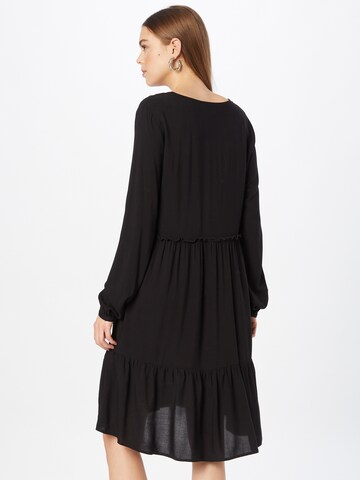 Rochie 'LIMINA' de la VILA pe negru