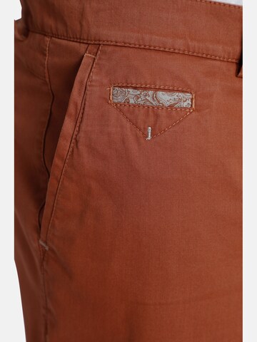 Charles Colby Loose fit Chino Pants 'Baron Drew' in Orange