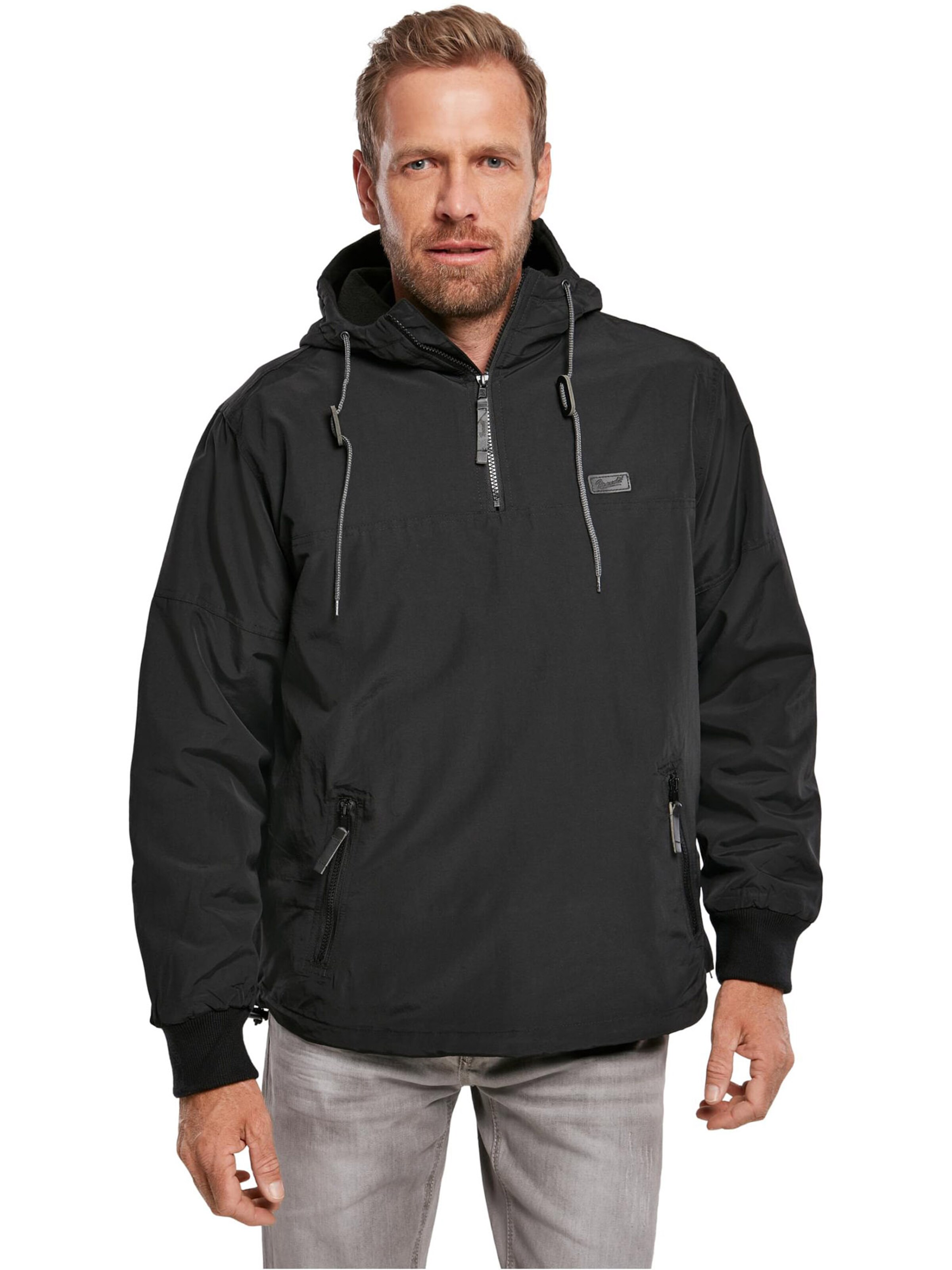 Brandit Преходно яке 'Luke' в черно