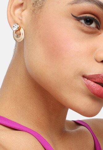 SOHI Ohrringe ' Flori ' in Gold: Vorderseite