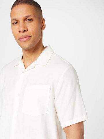 WEEKDAY Regular fit Button Up Shirt in White
