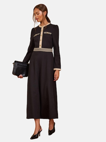Rochie de la love & roses pe negru: față