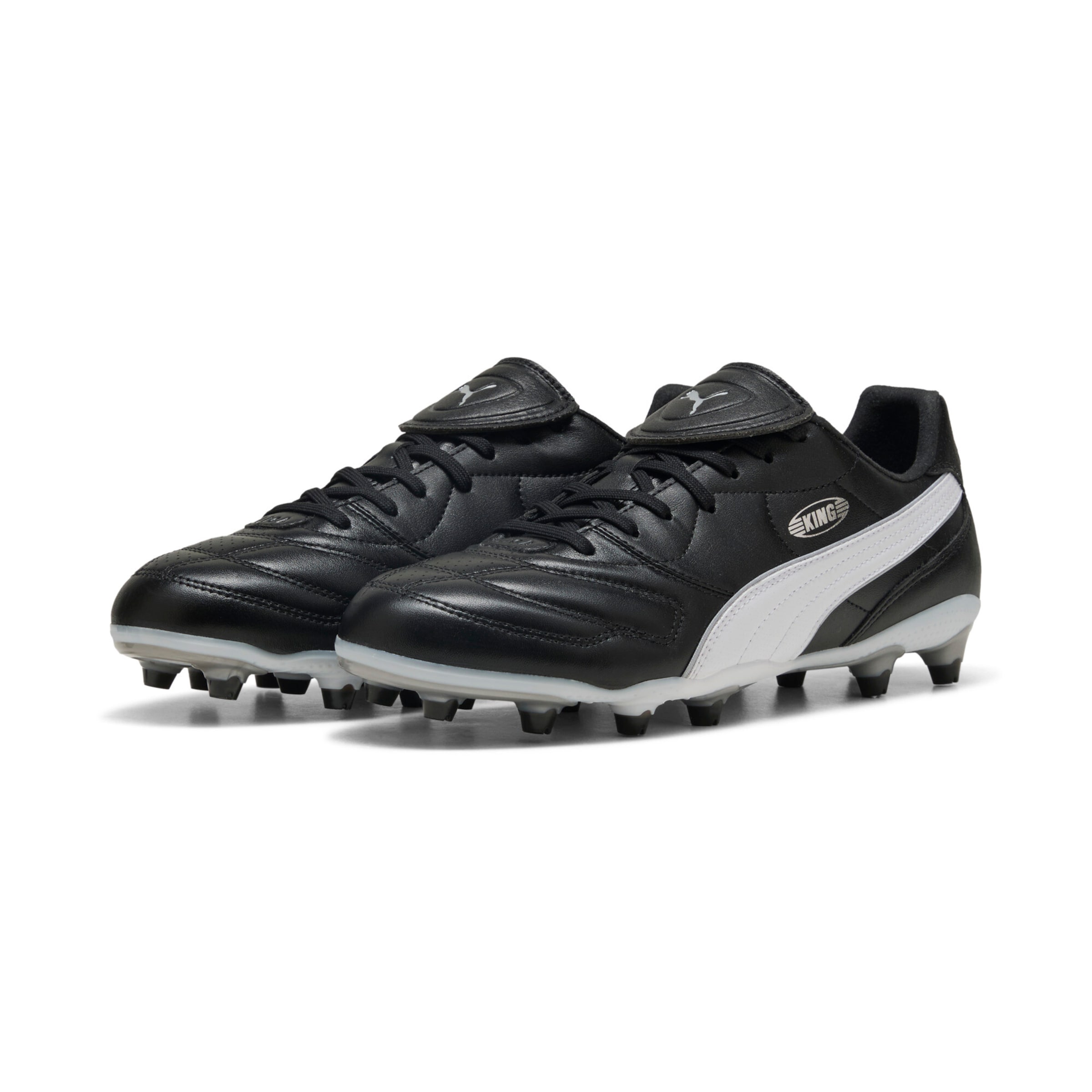 PUMA Soccer shoe in Black