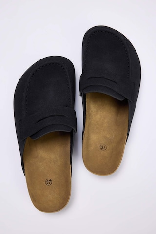 Trendyol - Zapatos abiertos en negro