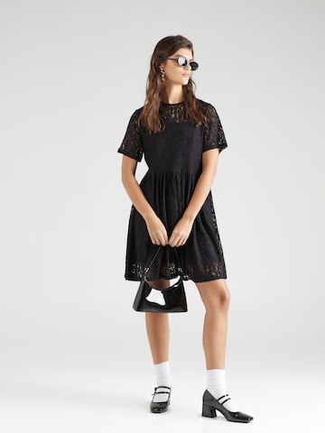 Rochie de cocktail de la AÉROPOSTALE pe negru