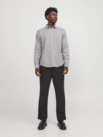 JACK & JONES Comfort Fit Skjorte 'Belfast' i brun