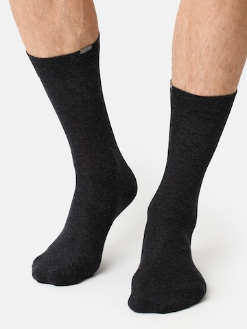 Chaussettes Nur Der en gris : devant