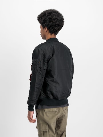 ALPHA INDUSTRIES - Casaco meia-estação 'Ma-1 VF 59' em preto