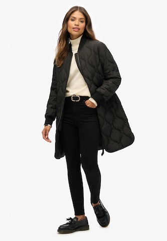 Superdry Tussenmantel in Zwart