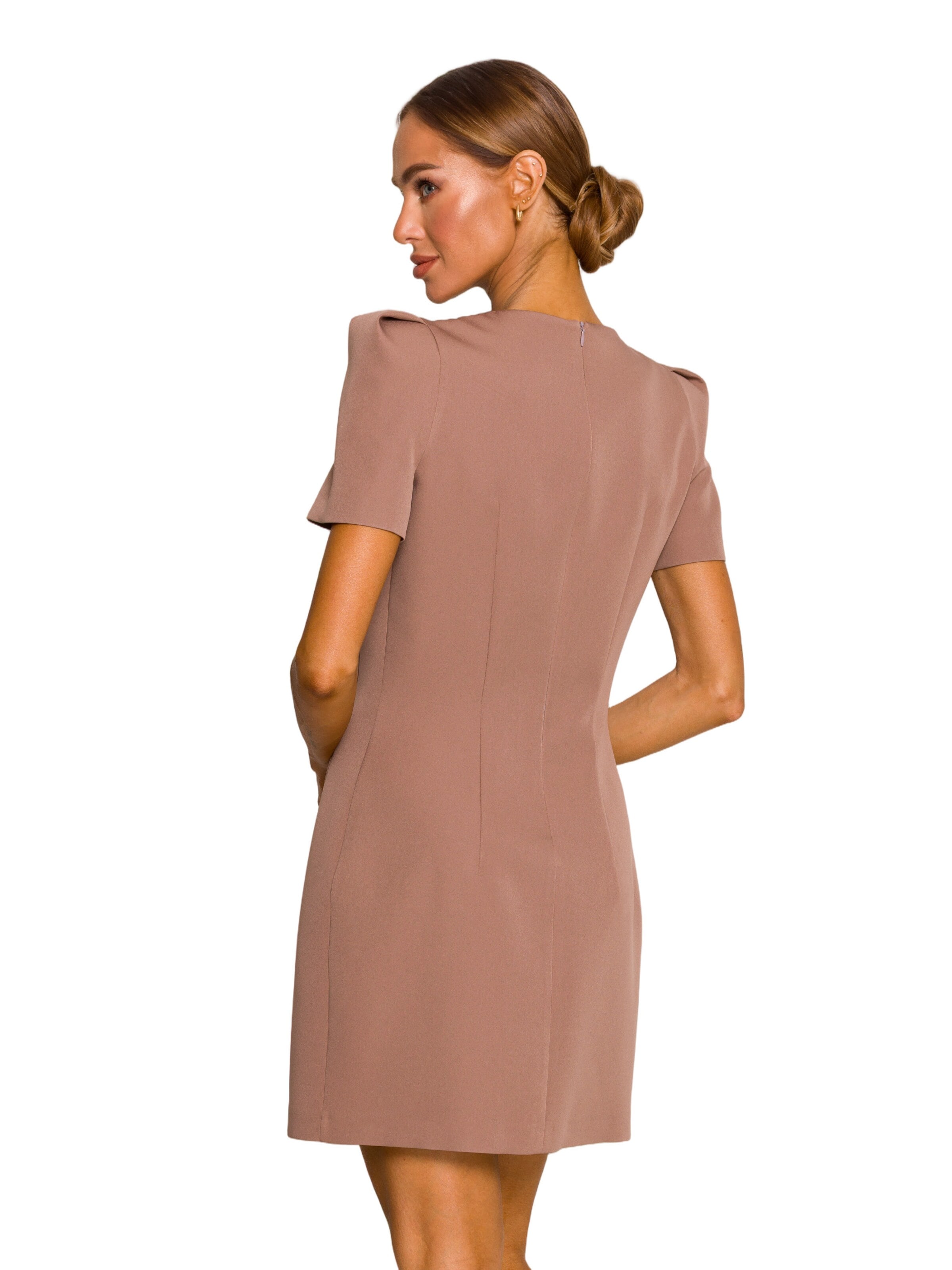 Rochie de la made of emotion pe maro