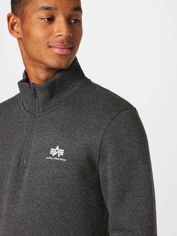 ALPHA INDUSTRIES - Sweatshirt em cinzento