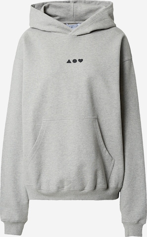 NU-IN Sweatshirt in Grijs: voorkant