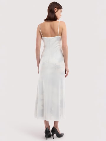 Robe Trussardi en blanc