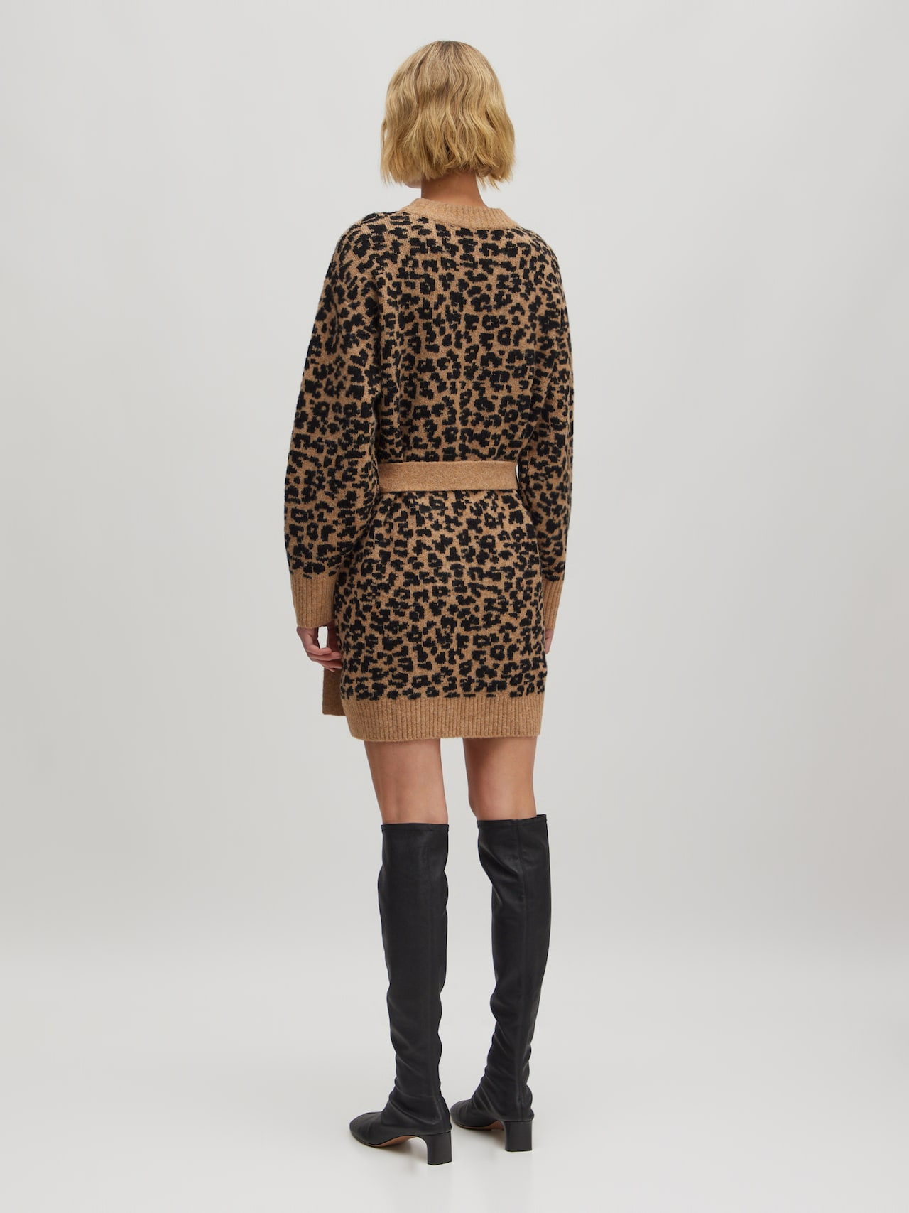 EDITED Produits Robe 'Mariana' beige