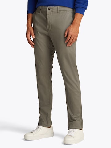 TOMMY HILFIGER Slim fit Chino trousers '1985 Bleecker' in Grey: front