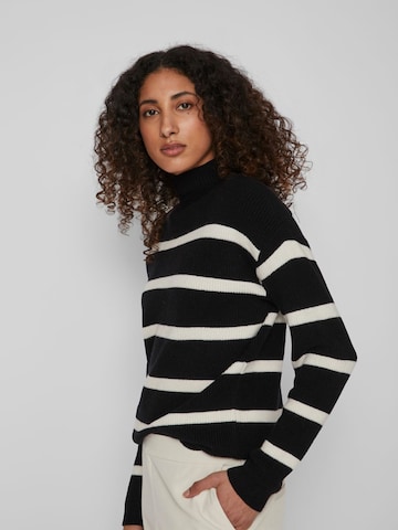 VILA Sweater in Black