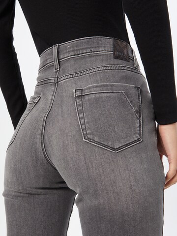 Regular Jeans 'Mary' de la BRAX pe gri