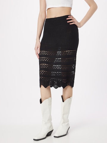 Urban Classics Skirt in Black: front