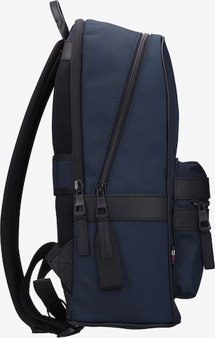 TOMMY HILFIGER Rucksack in Blau