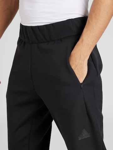 Effilé Pantalon de sport 'Z.N.E.' ADIDAS SPORTSWEAR en noir