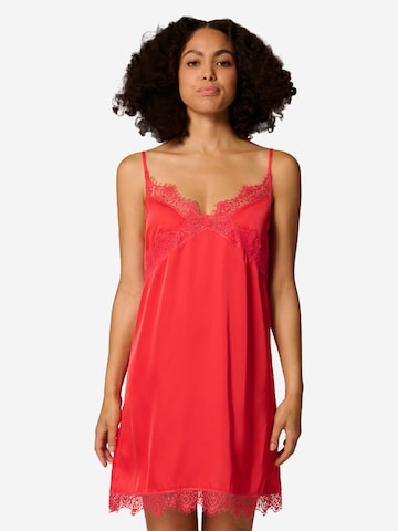 Simone Perele Negligé 'Satin Secrets' in Rood