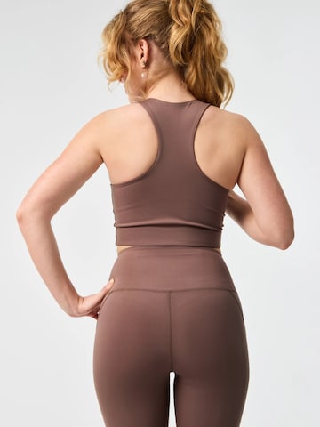Girlfriend Collective Bustier Urheilurintaliivit 'Paloma' värissä ruskea