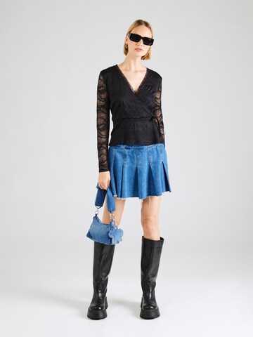 Maglietta 'Loretta' di ABOUT YOU in nero