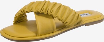 INUOVO Mules in Yellow: front
