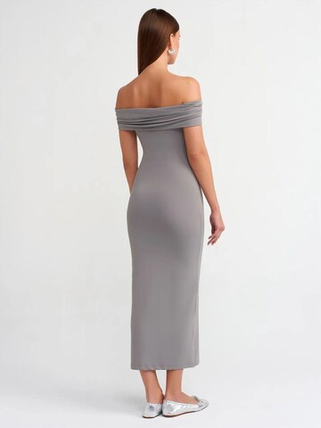 Dilvin Dress in Grey
