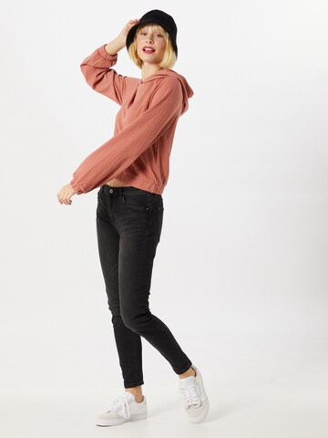 ONLY Sweatshirt 'Ivona' in Roze